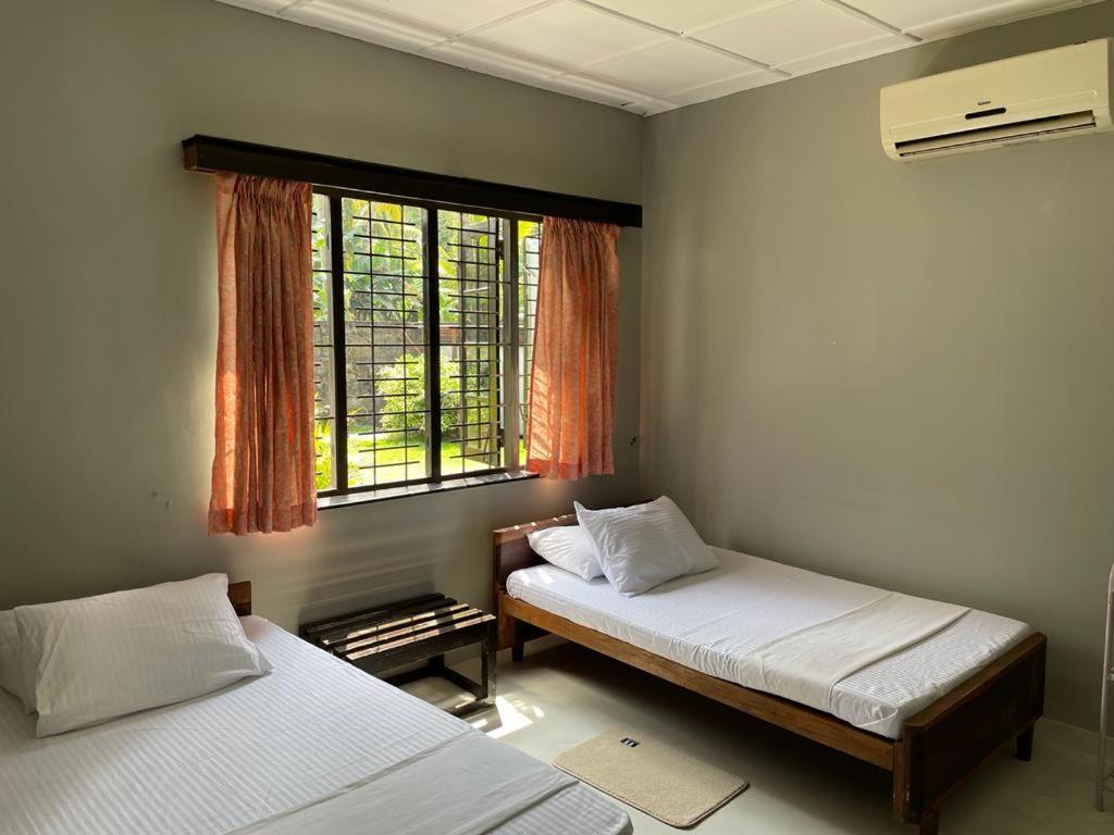 Galle Side Homestay Exterior photo