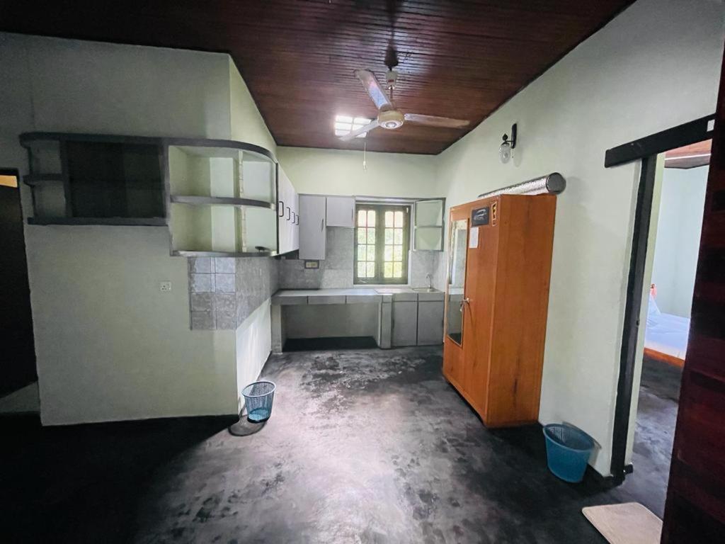 Galle Side Homestay Exterior photo